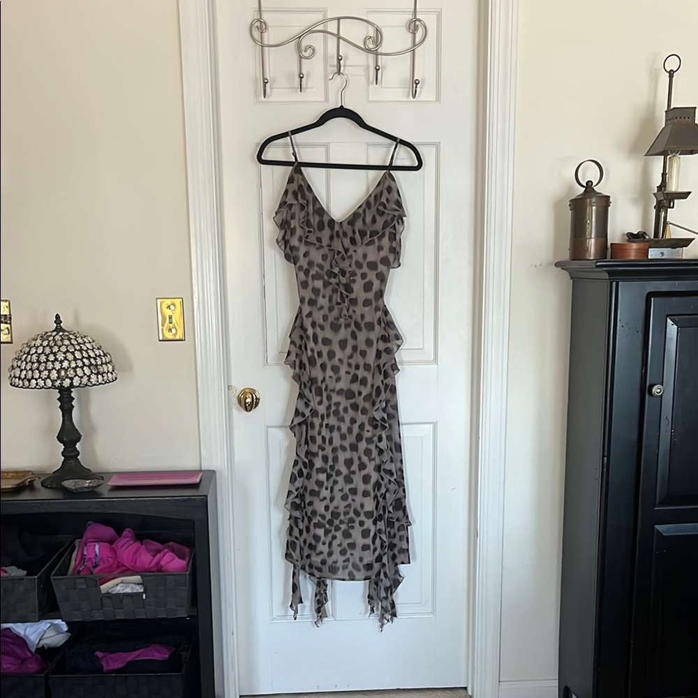 Black and Gray Animal Print Ruffled Dress (XS)